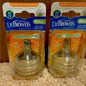 Dr. Brown’s nipple replacement. 2 per pack, 2 packs included. Never used